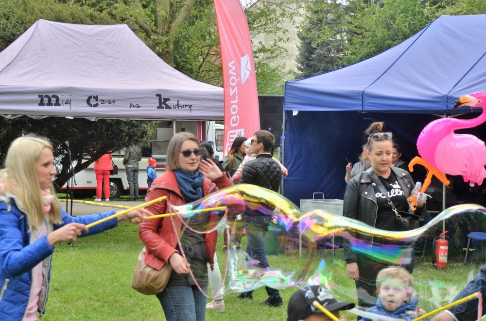 Majówkowy piknik w parku Róż [zdjęcia]