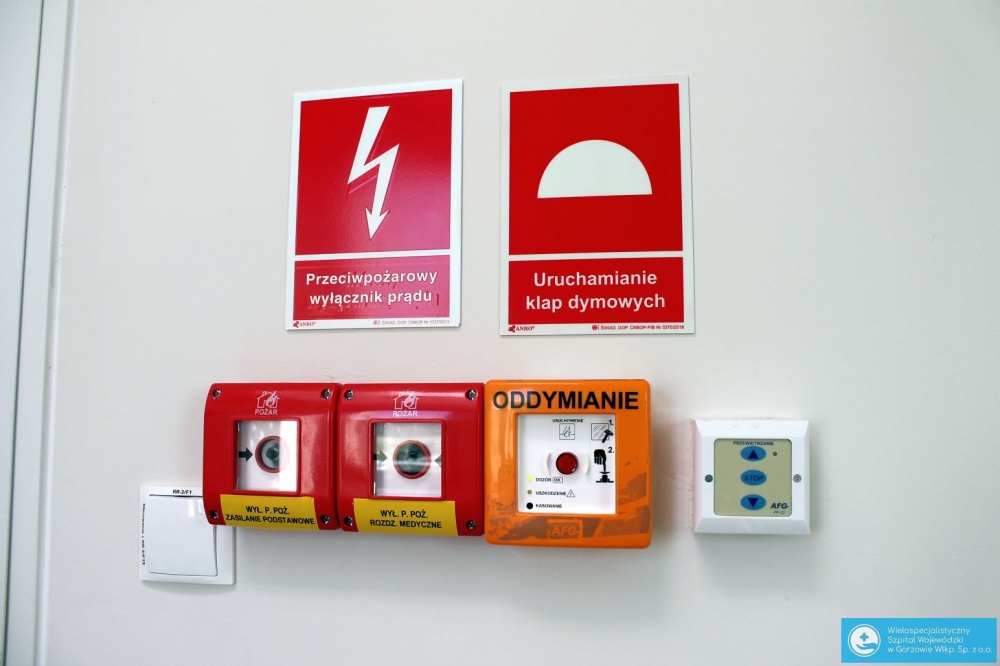 Ktoś niszczy czujki pożarowe w szpitalu w Gorzowie [zdjęcia]