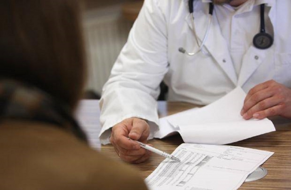 Szalał po górach, na wizyty do lekarza przychodził o kulach