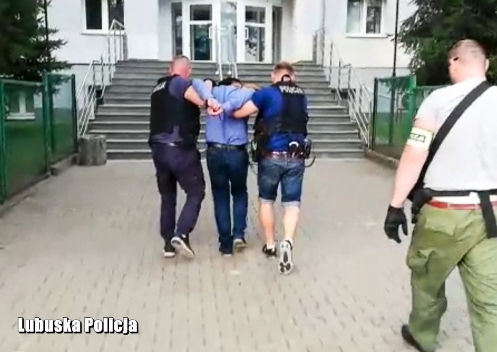 Oszust poszukiwany 16 listami gończymi