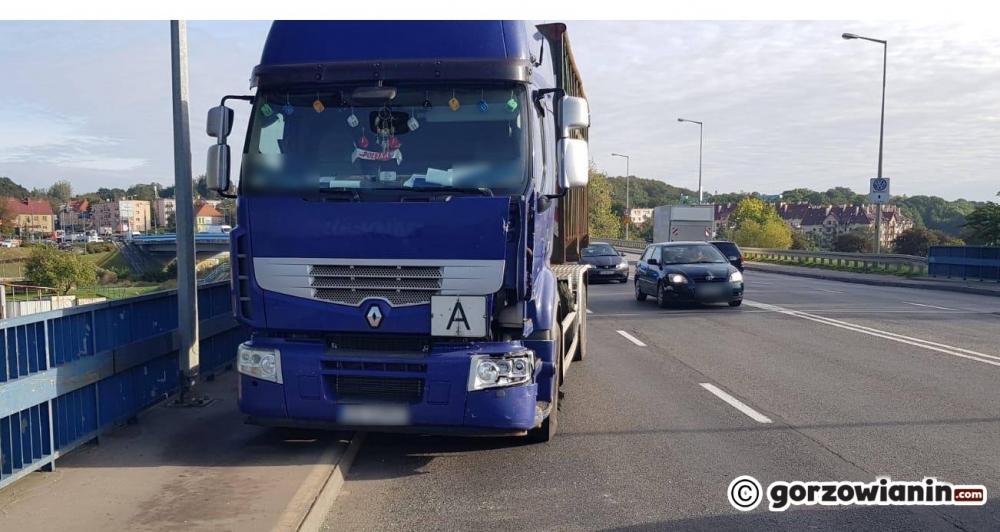 Groźne zdarzenie drogowe na Moście Lubuskim