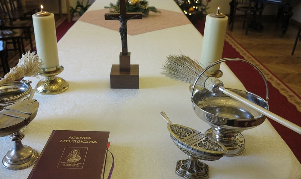 Ruszyła kolęda. Nie wszyscy chcą jednak przyjąć księdza