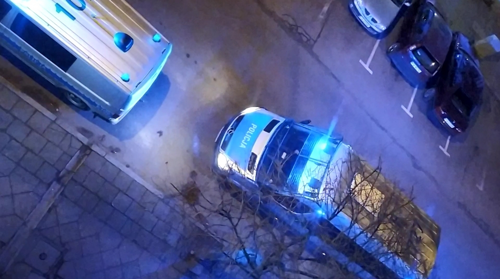 Zaatakowali policjantów i grozili im śmiercią. Usłyszeli zarzuty