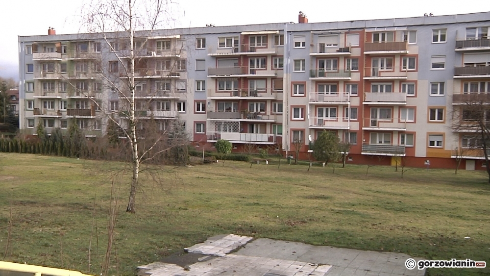 Mieszkańcy Piasków chcą zieleni, nie betonu przed oknami