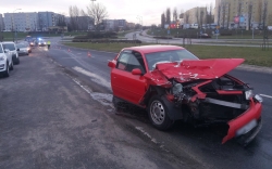 Roztrzaskane auta na Czartoryskiego