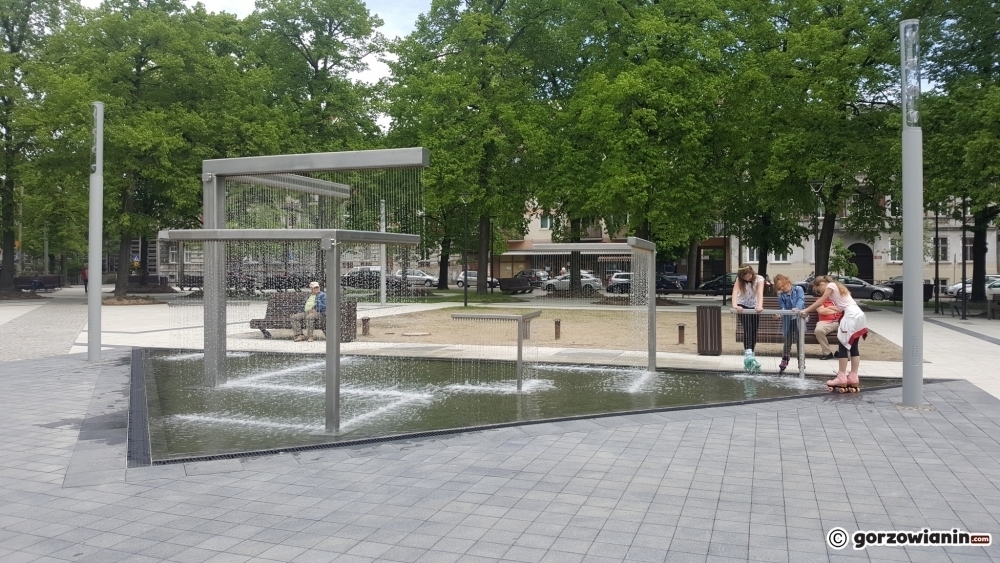 Na uruchomienie miejskich fontann jeszcze poczekamy