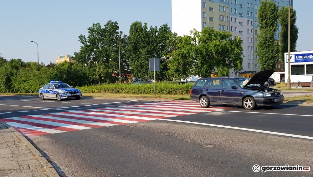 73-letni kierowca volkswagena potrącił kobietę na pasach