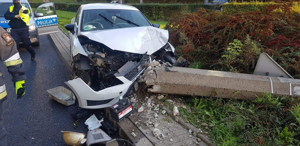 Wypadek na Pomorskiej. Nie jeżdżą tramwaje