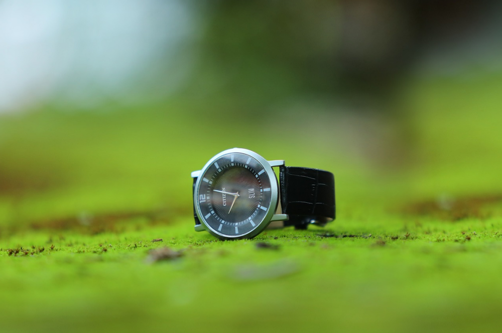 Jak prawidłowo dobierać zegarki męskie? Prezentujemy porady dla każdego mężczyzny