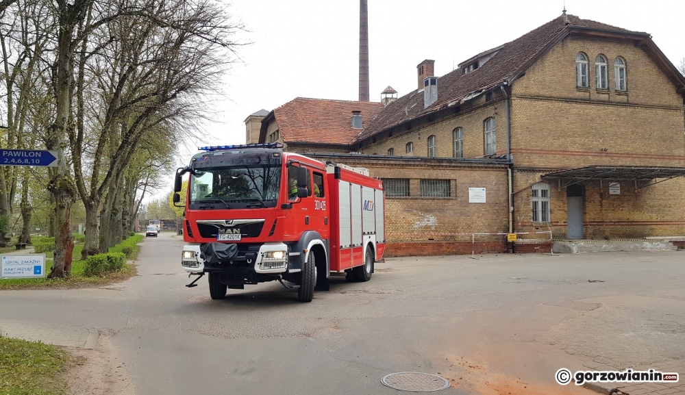 W budynku szpitalnym miały być granaty. Znaleziono… drewniane atrapy