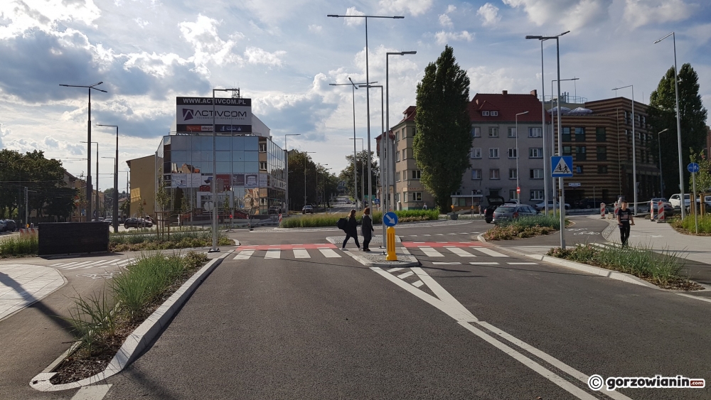 Rondo Wolontariuszy czy Wolności? Jak powinno nazywać się rondo koło Rolnika?