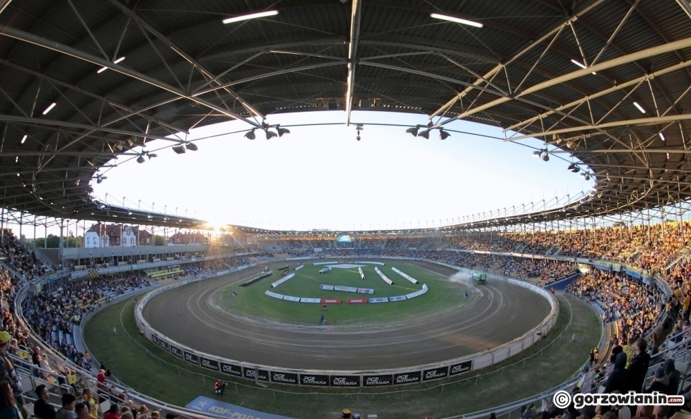 Oświetlenie murawy stadionu żużlowego za 600 tys. zł