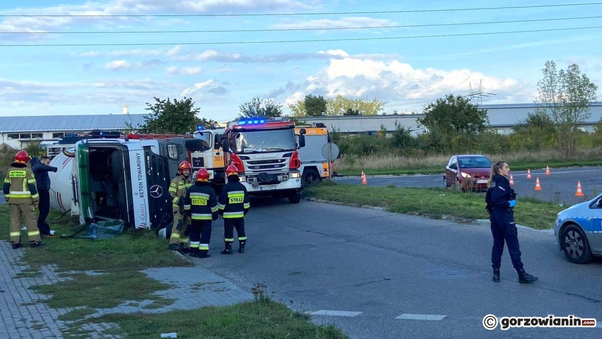 Wypadek na os. Górczyn. Przewróciła się ciężarówka [zdjęcia]