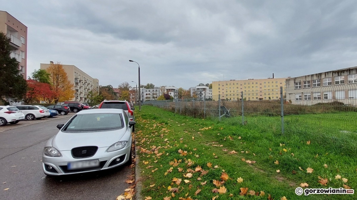 Gorzów: Radni chcieliby budowy parkingu. Parafia nie zgadza się na darowiznę działki 