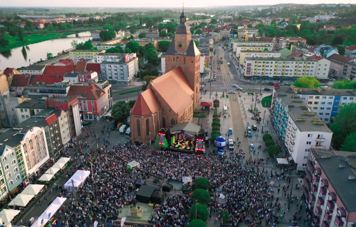 Mrozu na Starym Rynku w Gorzowie. Kursowanie tramwajów może zostać wstrzymane