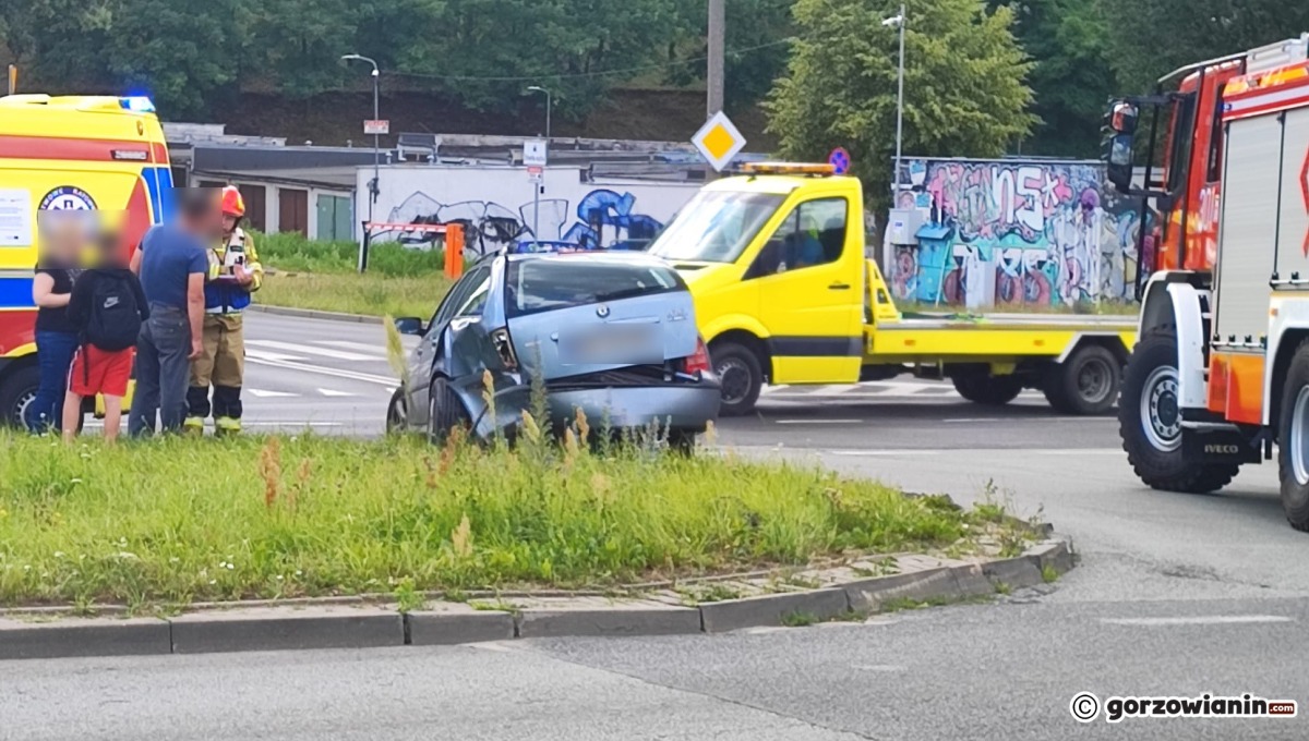 Zderzenie skody z fordem na Górczyńskiej [zdjęcia]