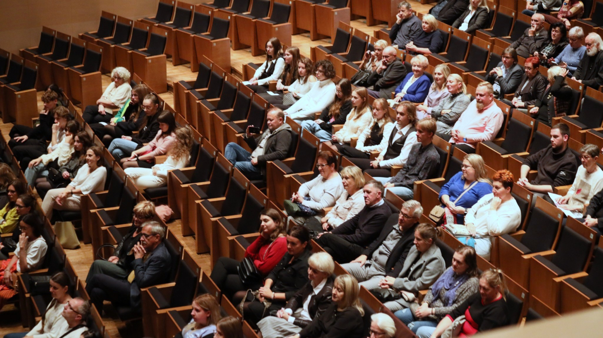 Rewolucja na widowni Filharmonii Gorzowskiej. Wszystkie fotele do wymiany