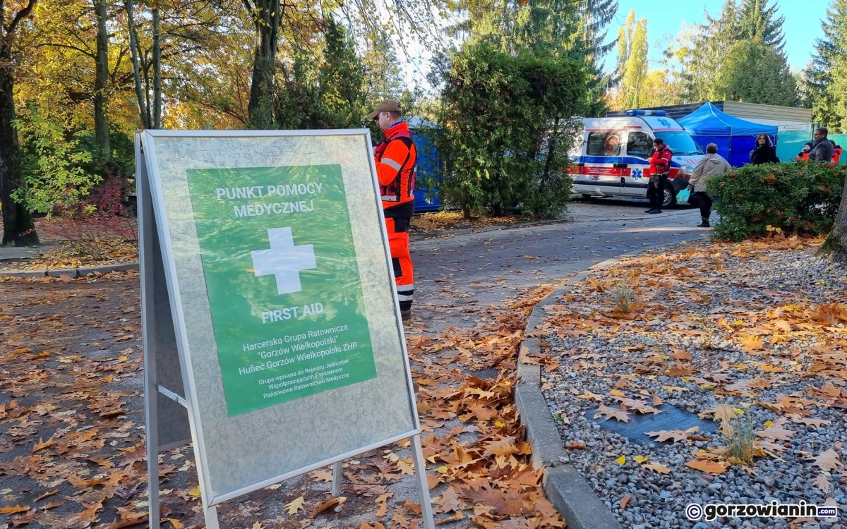 Gorzów: Kilka osób potrzebowało pomocy. Karetka na cmentarzu sprawdziła się