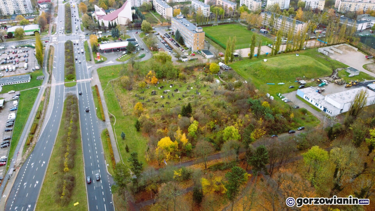 Gorzów: Deweloper zabiera się za budowę bloków na skraju parku Kopernika