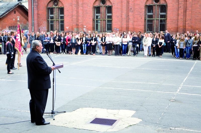 Odznaka Honorowa dla Ekonomika