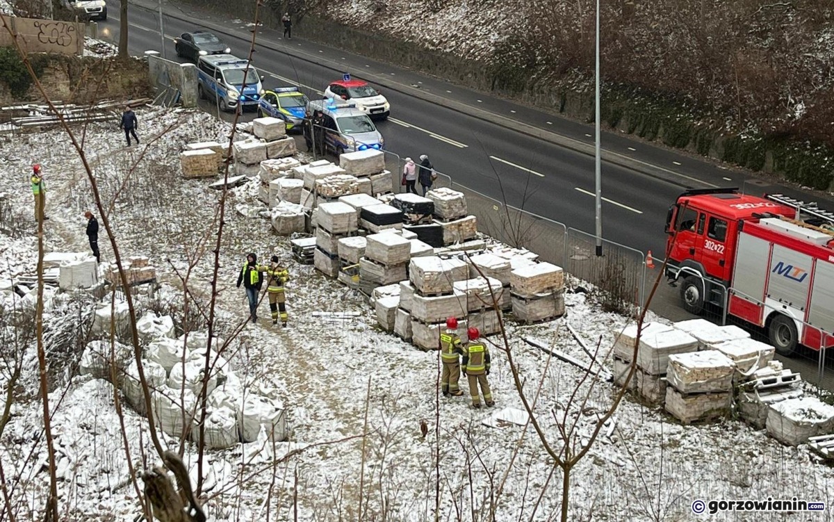 Gorzów: Zarwana skarpa. Służby sprawdzają czy nikogo nie ma w piwnicach