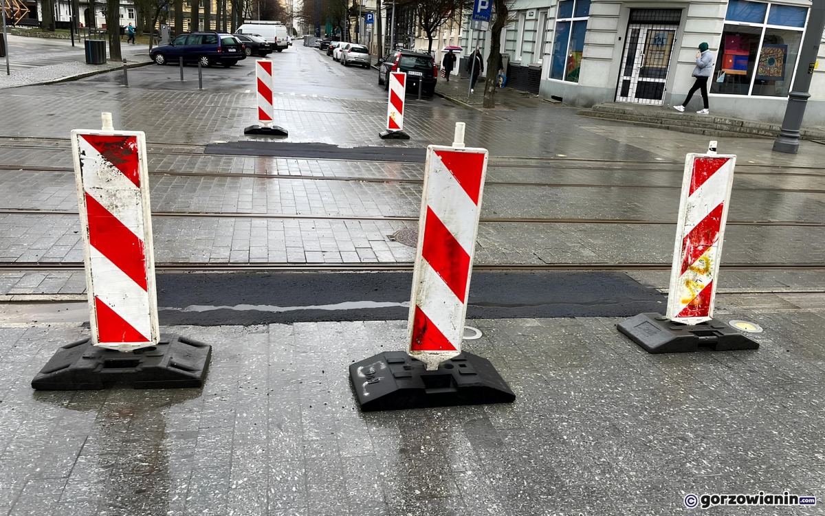 Gorzów: Zamiast kostki jest... asfalt. „To tymczasowe”