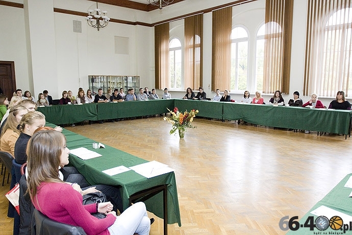 Z punktu widzenia młodych