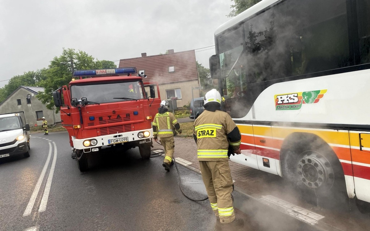 Pożar autobusu PKS. Zapaliło się koło