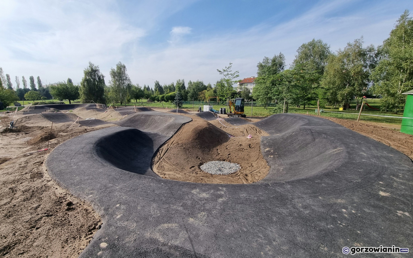 Budowa pumptracka w parku 750-lecia na finiszu