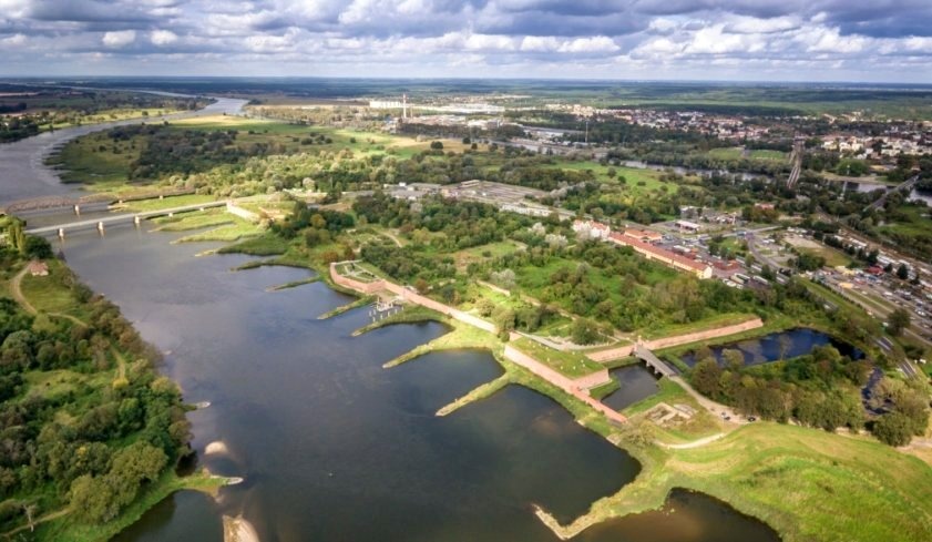 Fala kulminacyjna na rzece Odrze zbliża się do Kostrzyna nad Odrą