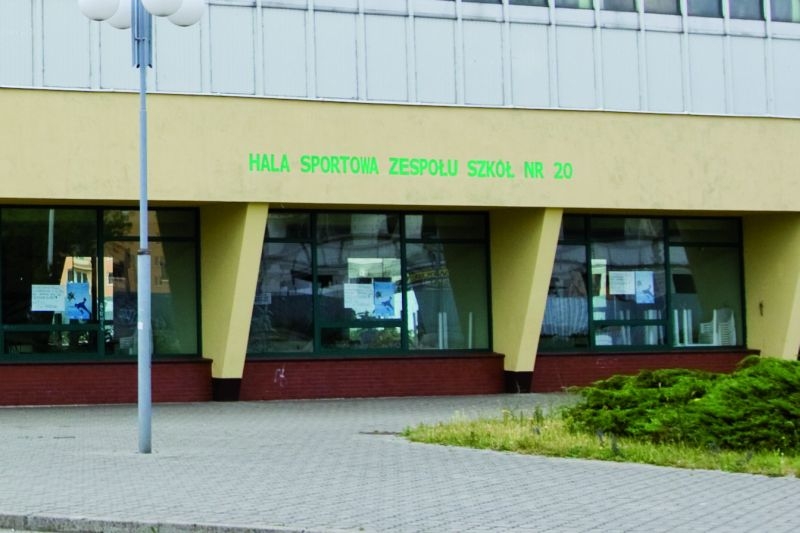 Miasto bierze się za halę przy Szarych Szeregów