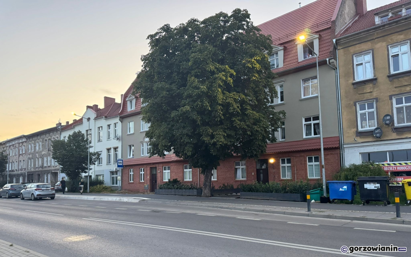 Gorzów: Nastolatka urodziła dziecko w domu i schowała je do szafy