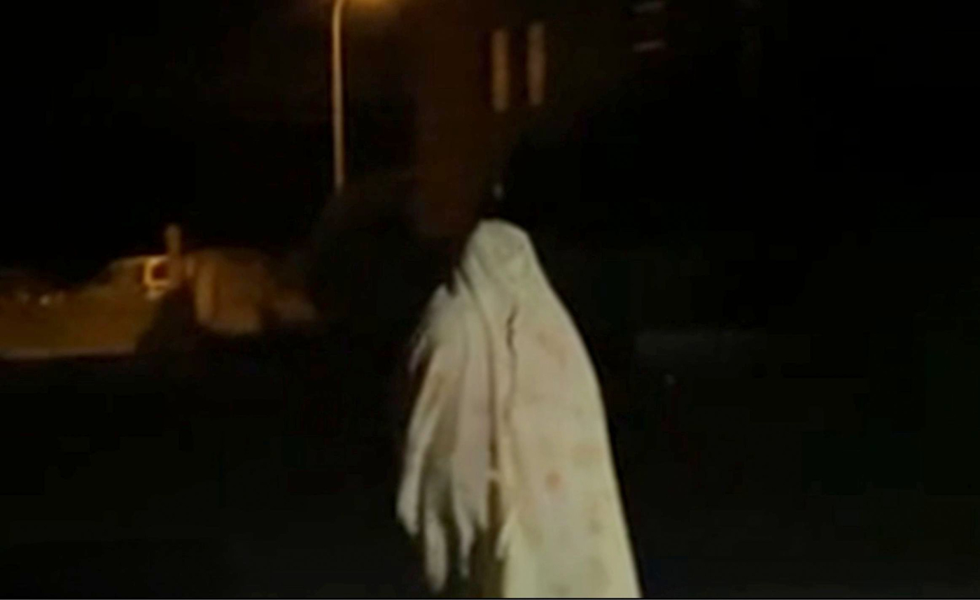 „Metoda na ducha”. 39-latek w prześcieradle spuszczał paliwo z ciężarówek