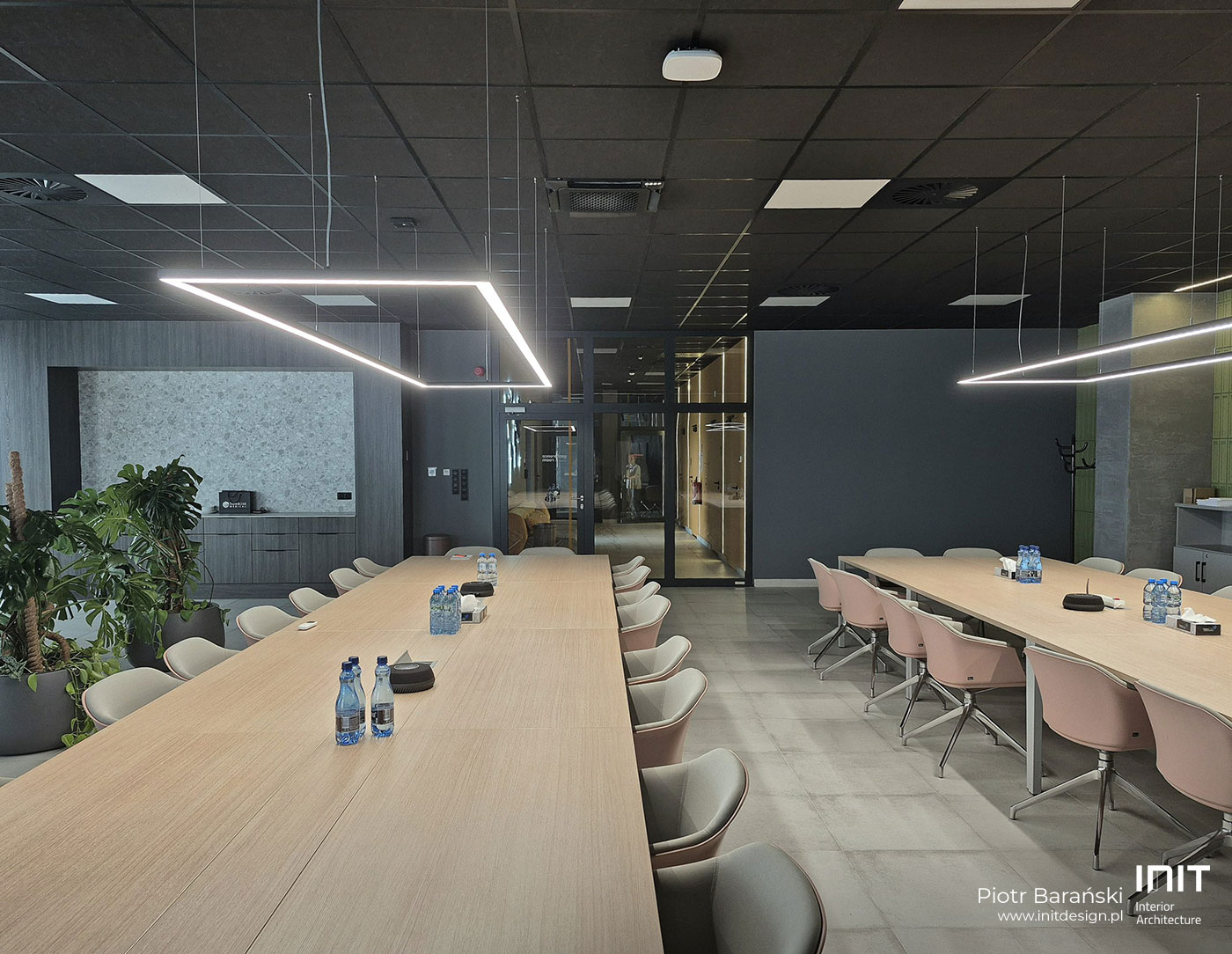 Projektowanie wnętrz komercyjnych – przestrzenie, które łączą funkcję i estetykę