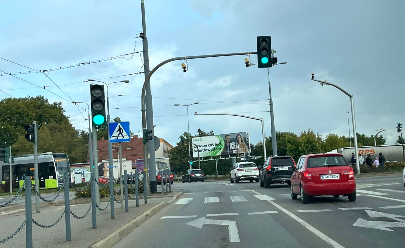 „Światła były zawsze”. Miasto zabiera głos w sprawie petycji