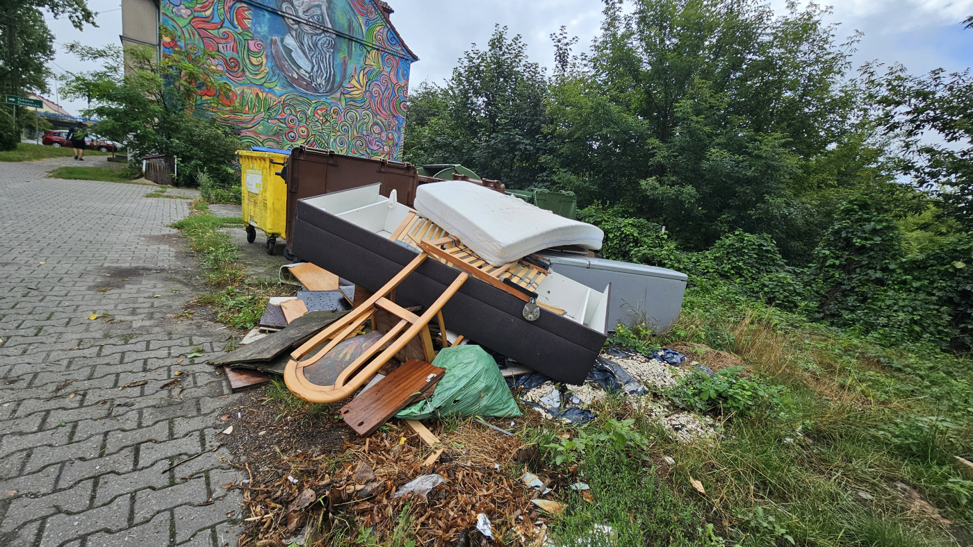 Nowe deklaracje śmieciowe w Gorzowie. MOK rozpoczęły ich przyjmowanie