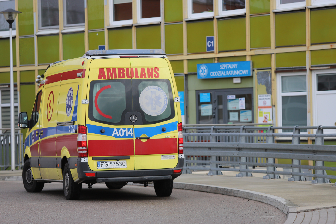interwencja policji w szpitalu Gorzów po ataku na pracownicę medyczną badanie tomografem zakład elektroradiologii