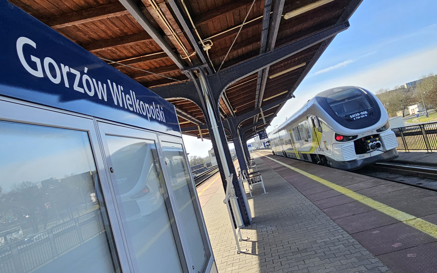 Kolej w Lubuskiem znów zawodzi. Marzec był fatalny, ale styczeń i luty były jeszcze gorsze