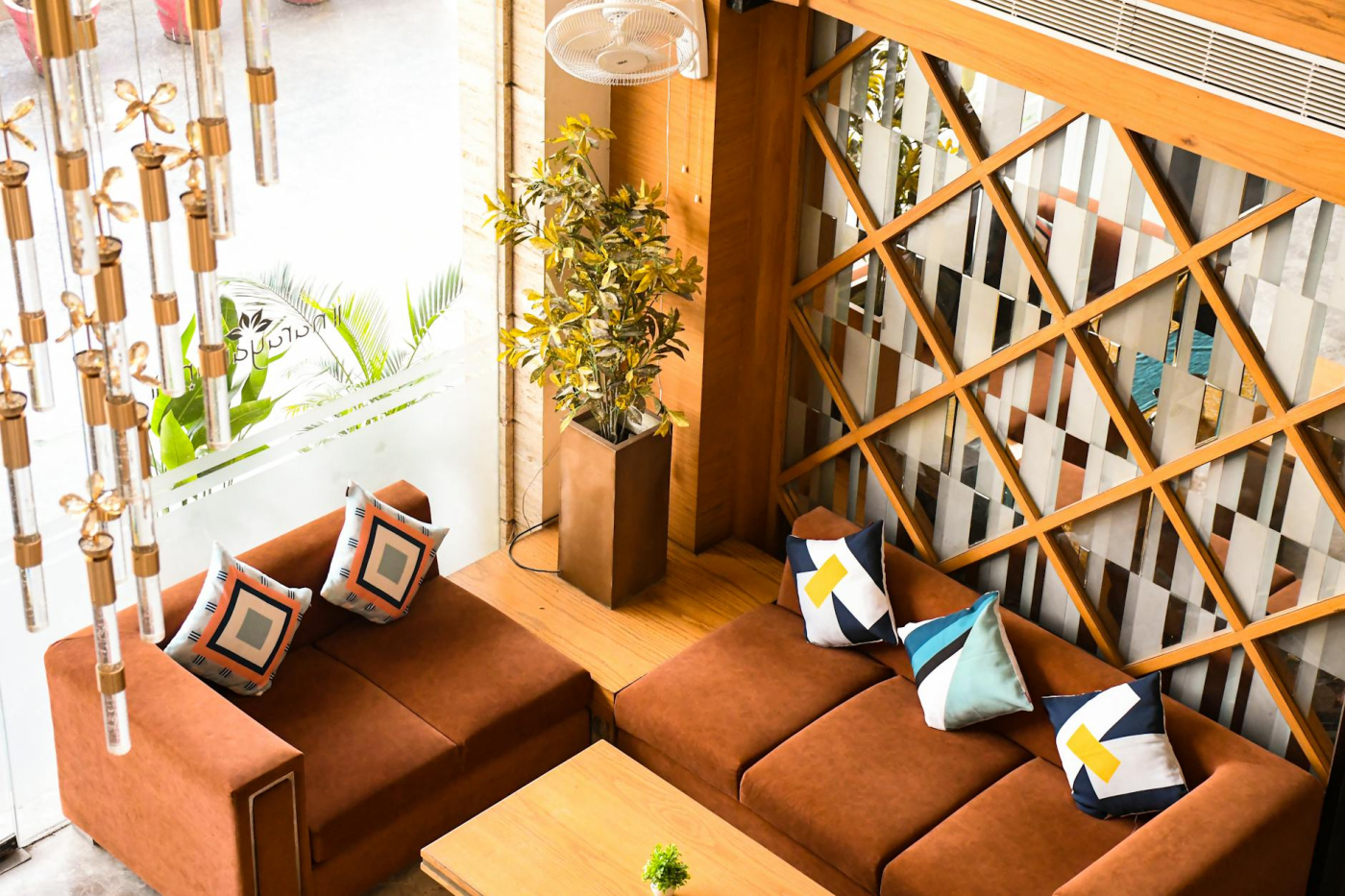 Trendy w designie i home decor - co jest modne w aranżacji wnętrz?