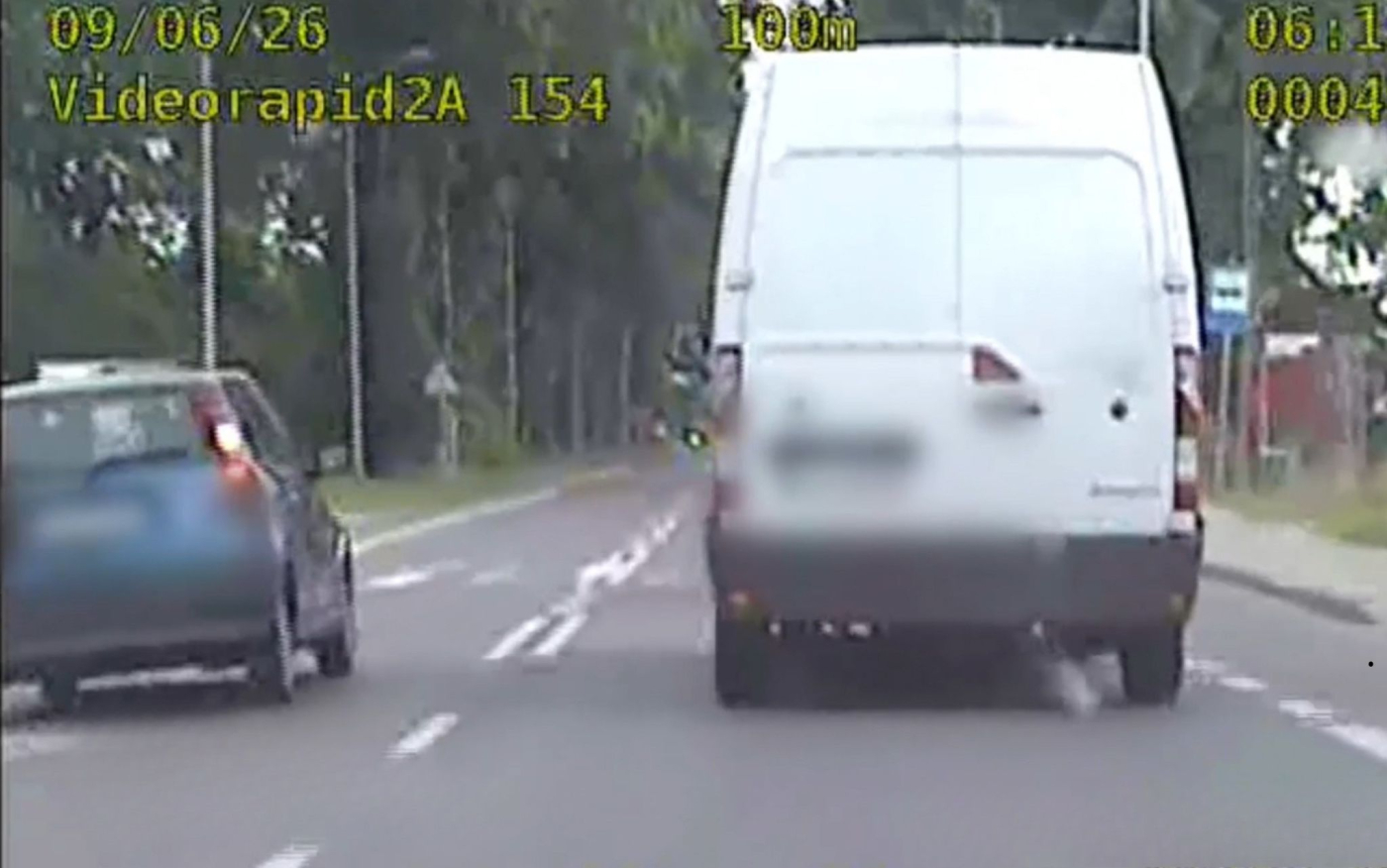 nieoznakowany radiowóz drogówka Gorzów wyprzedzanie na przejściu dla pieszych ulica Koniawska mandat 1500 zł punkty karne kierowca fiata