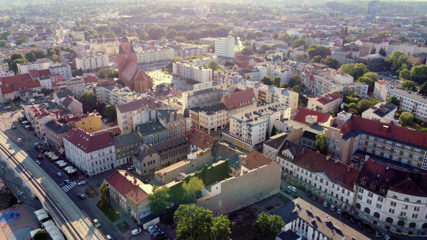 zarobki w spółkach miejskich Gorzów wynagrodzenia w radach nadzorczych pensje prezesów urząd miasta Gorzów władze spółek i udziały w kapitale