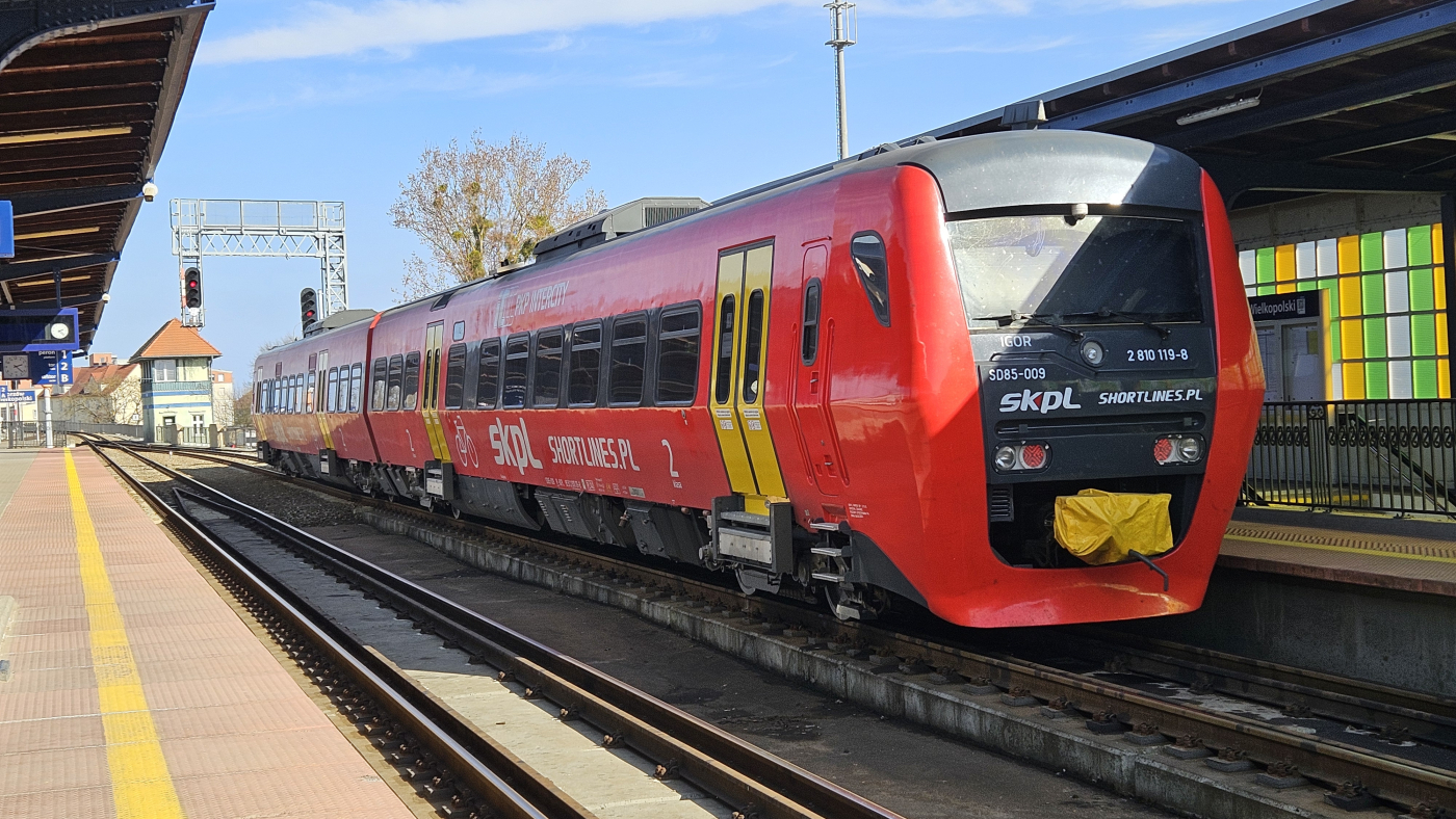 Pociąg PKP Intercity SKPL DM90 na stacji kolejowej Gorzów Wielkopolski