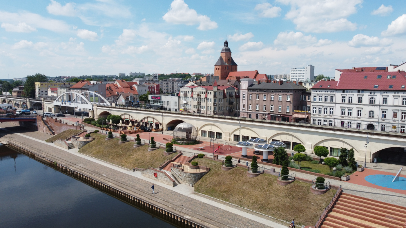 rekord ciepła gorzów 38,7 stopnia celsjusza najwyższa temperatura w historii pomiarów słubice 40,5 stopnia upały lubuskie