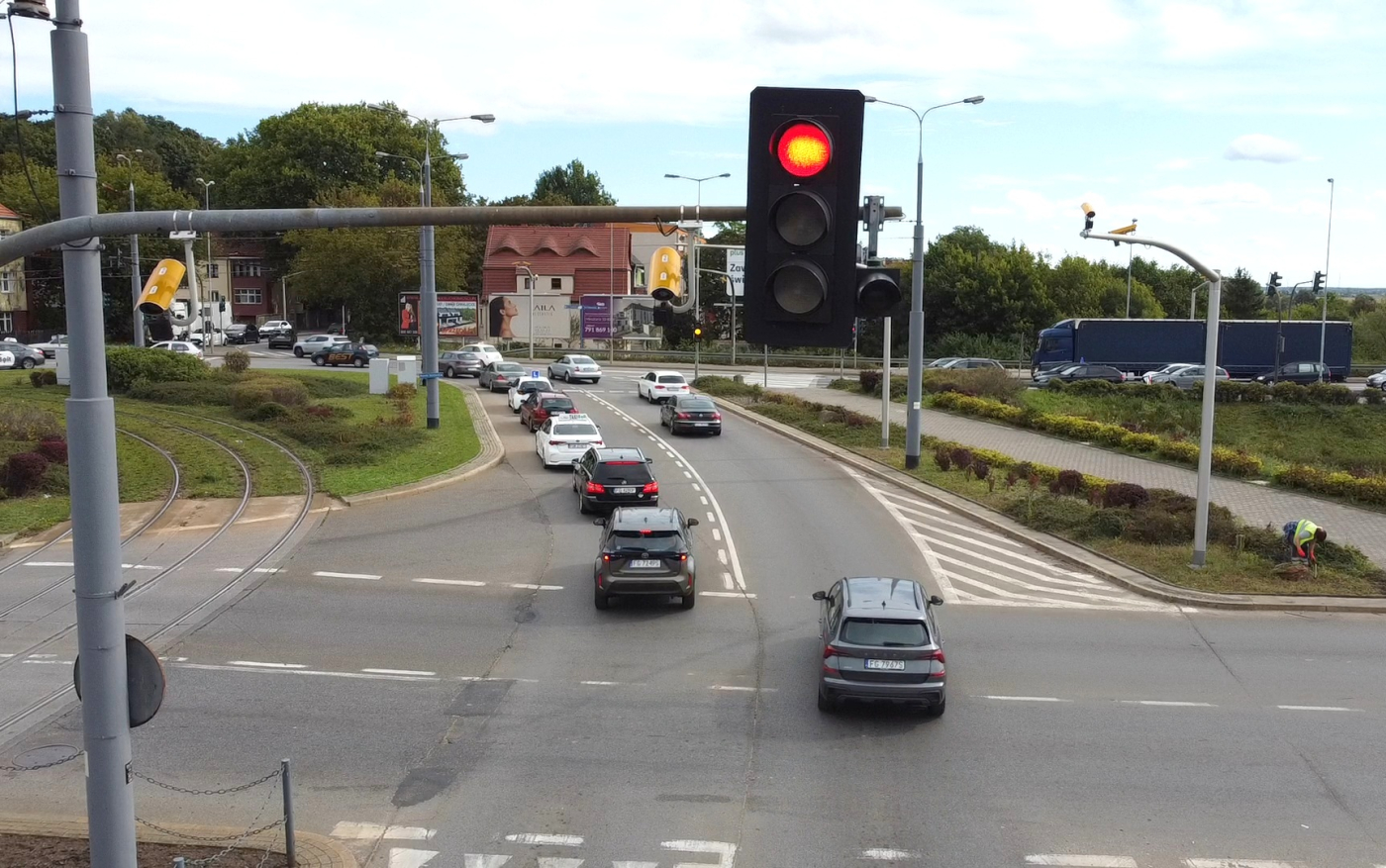 System RedLight na rondzie Santockim w Gorzowie pozostaje wyłączony po wypadku