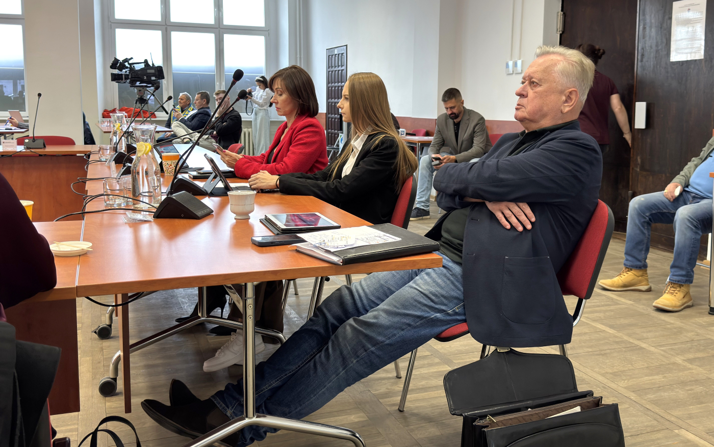 jerzy synowiec wykluczony z klubu radnych koalicja obywatelska rada miasta gorzow brak dyscypliny podczas glosowania