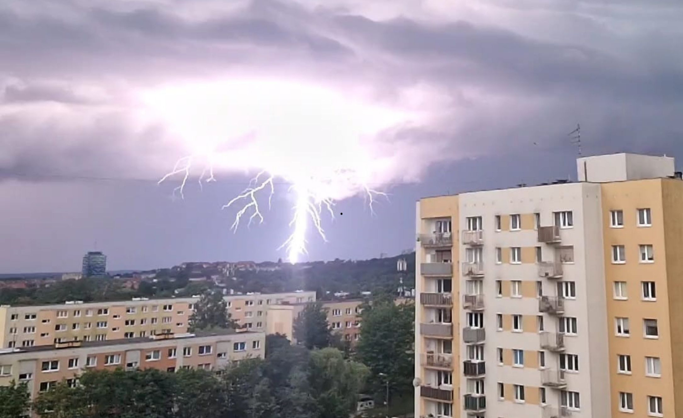 pogoda Gorzów ostrzeżenie IMGW alert drugiego stopnia burze upały silny wiatr ulewny deszcz prognoza