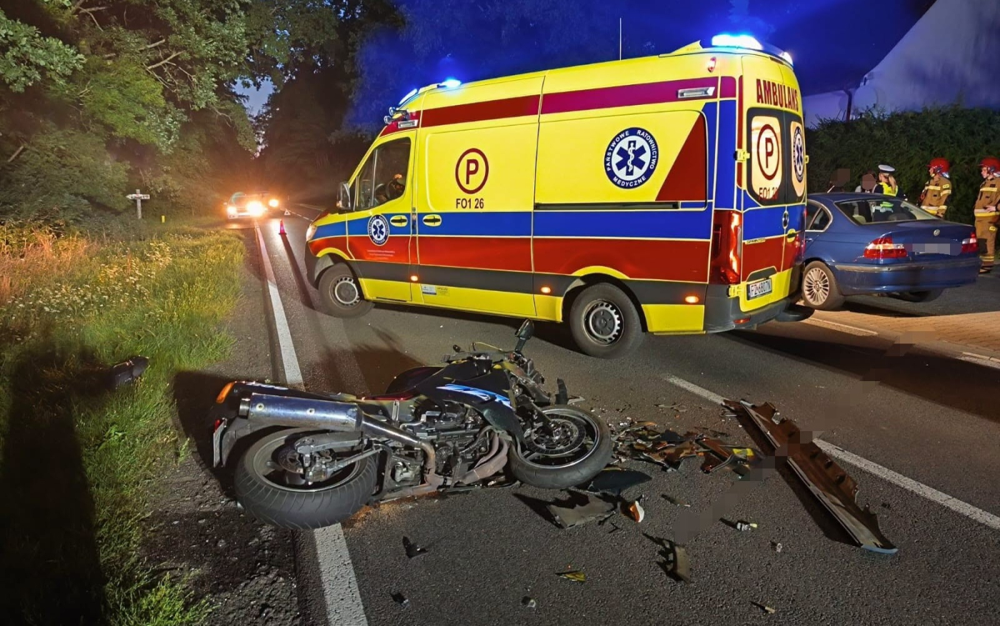 Wypadek osobówki i motocykla na drodze wojewódzkiej koło Gorzowa