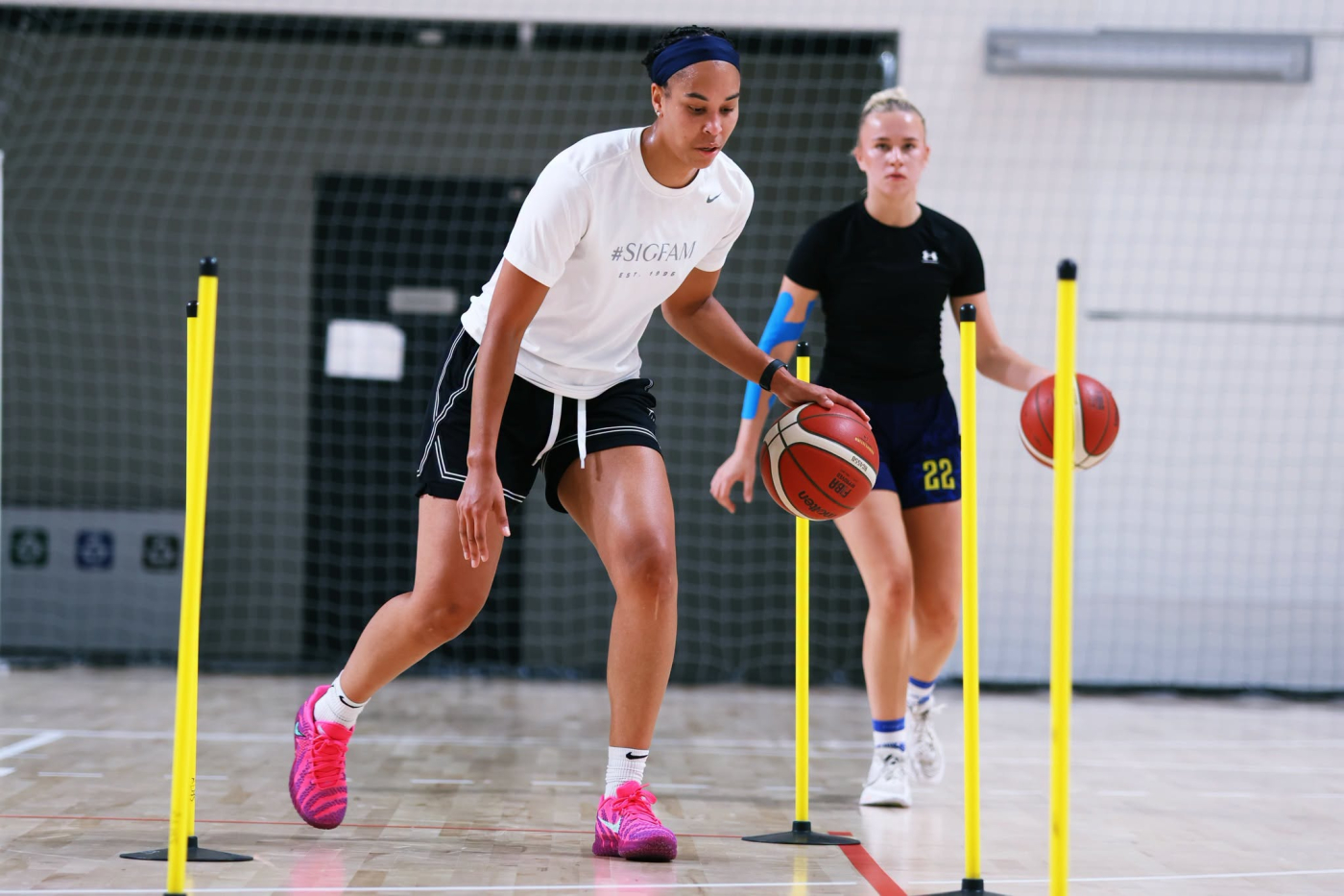 Trening koszykarek AZS AJP Gorzów w hali Arena Gorzów przed sezonem Basket Ligi Kobiet