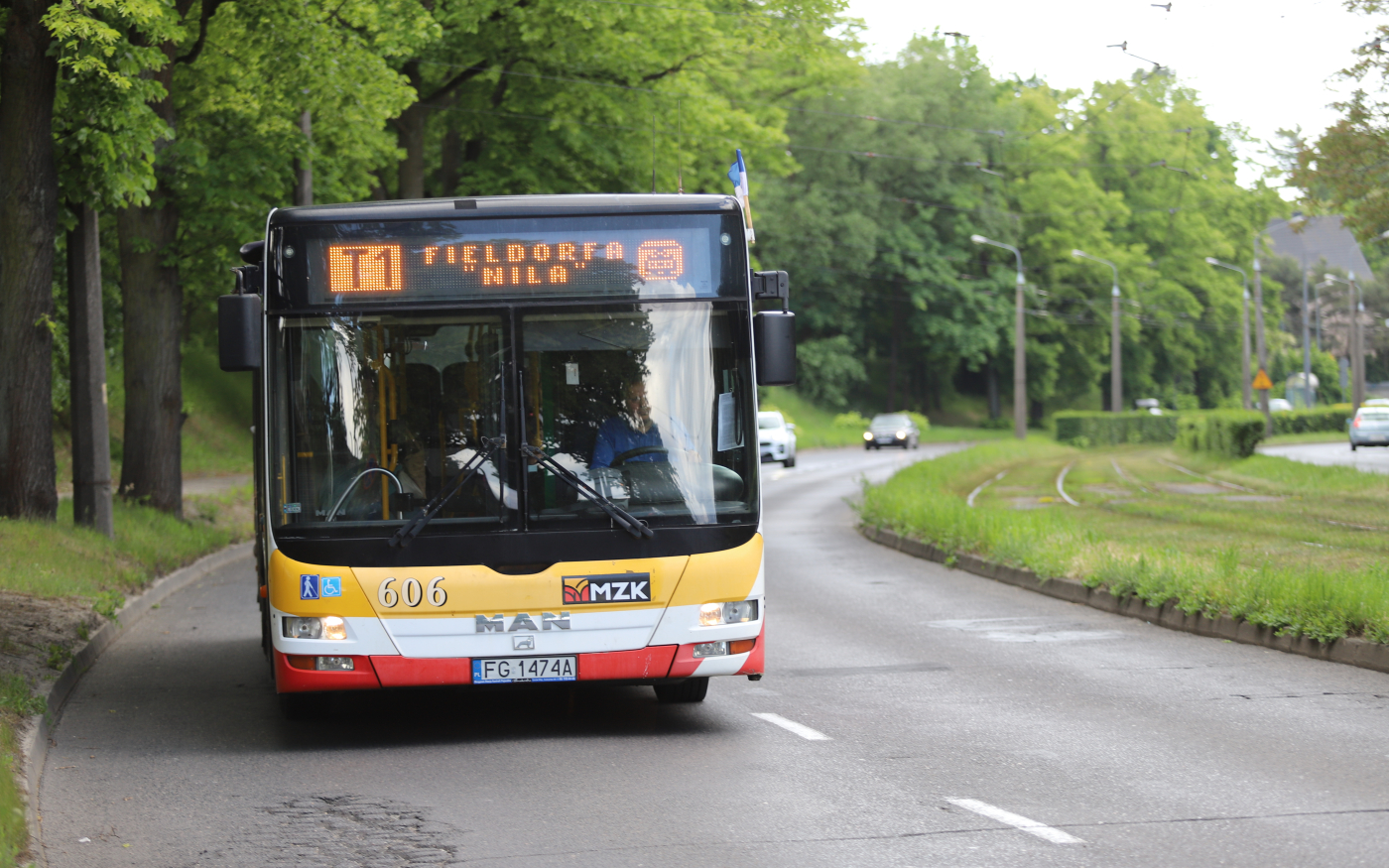 zawieszenie linii tramwajowej numer 4 gorzow przebudowa torowiska ulica pomorska zastepcza komunikacja autobusowa utrudnienia dla pasazerow