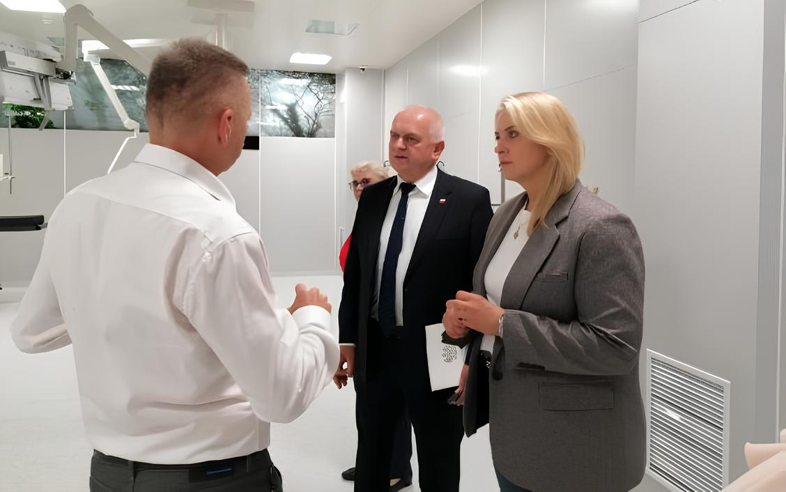 kontrola poselska szpital Gorzów zarobki lekarzy kominy płacowe Władysław Dajczak politycy w szpitalu dokumenty finansowe lecznicy